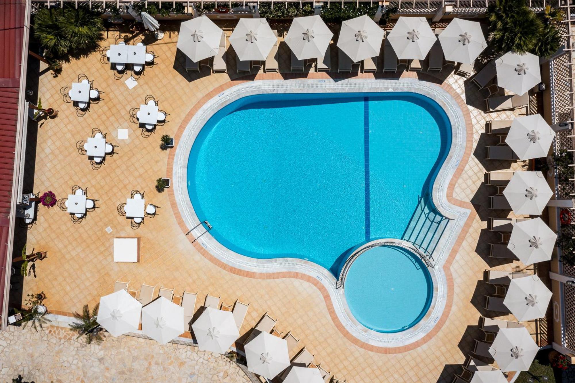 Konstantina Apartments กาวอส ภายนอก รูปภาพ