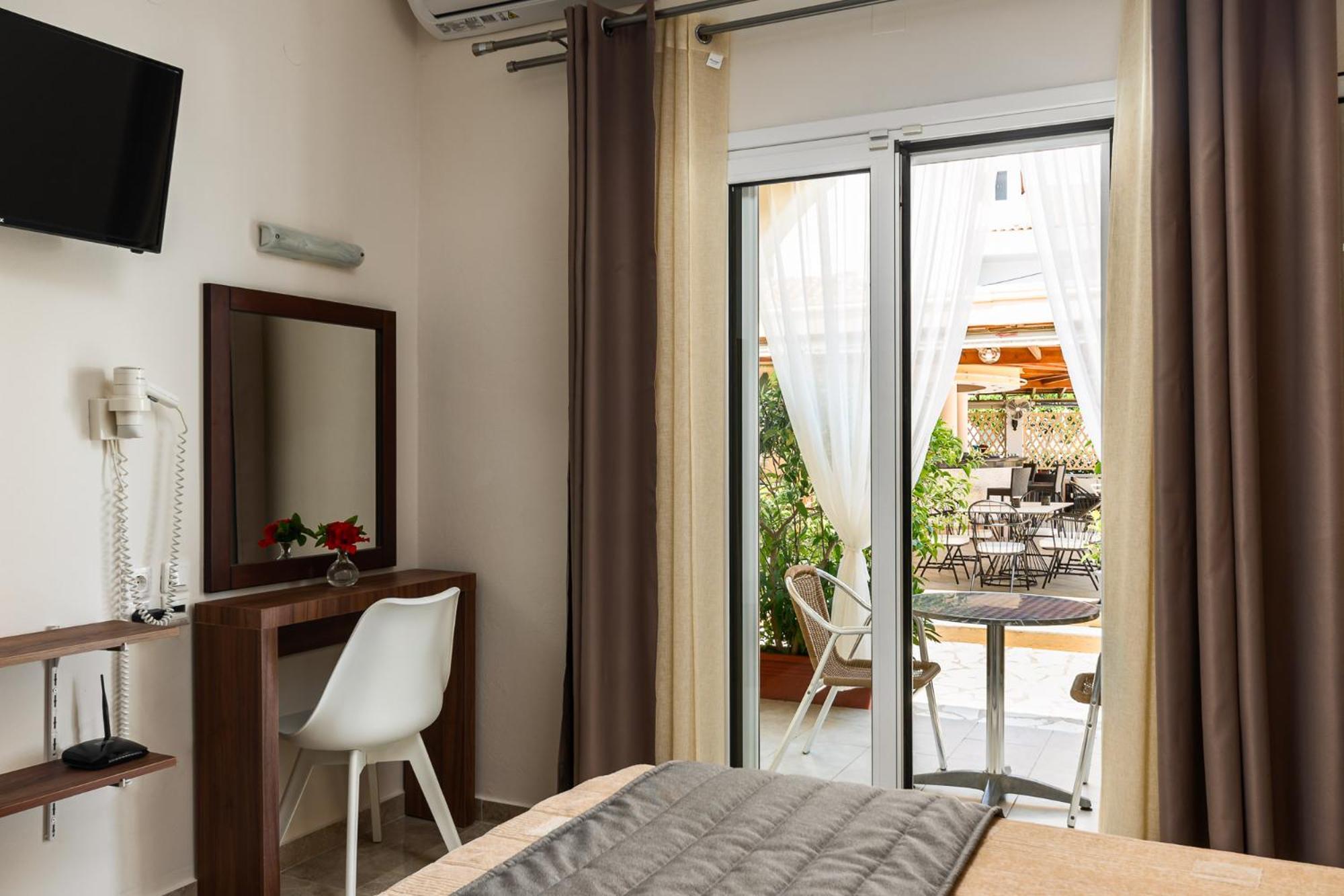 Konstantina Apartments กาวอส ภายนอก รูปภาพ