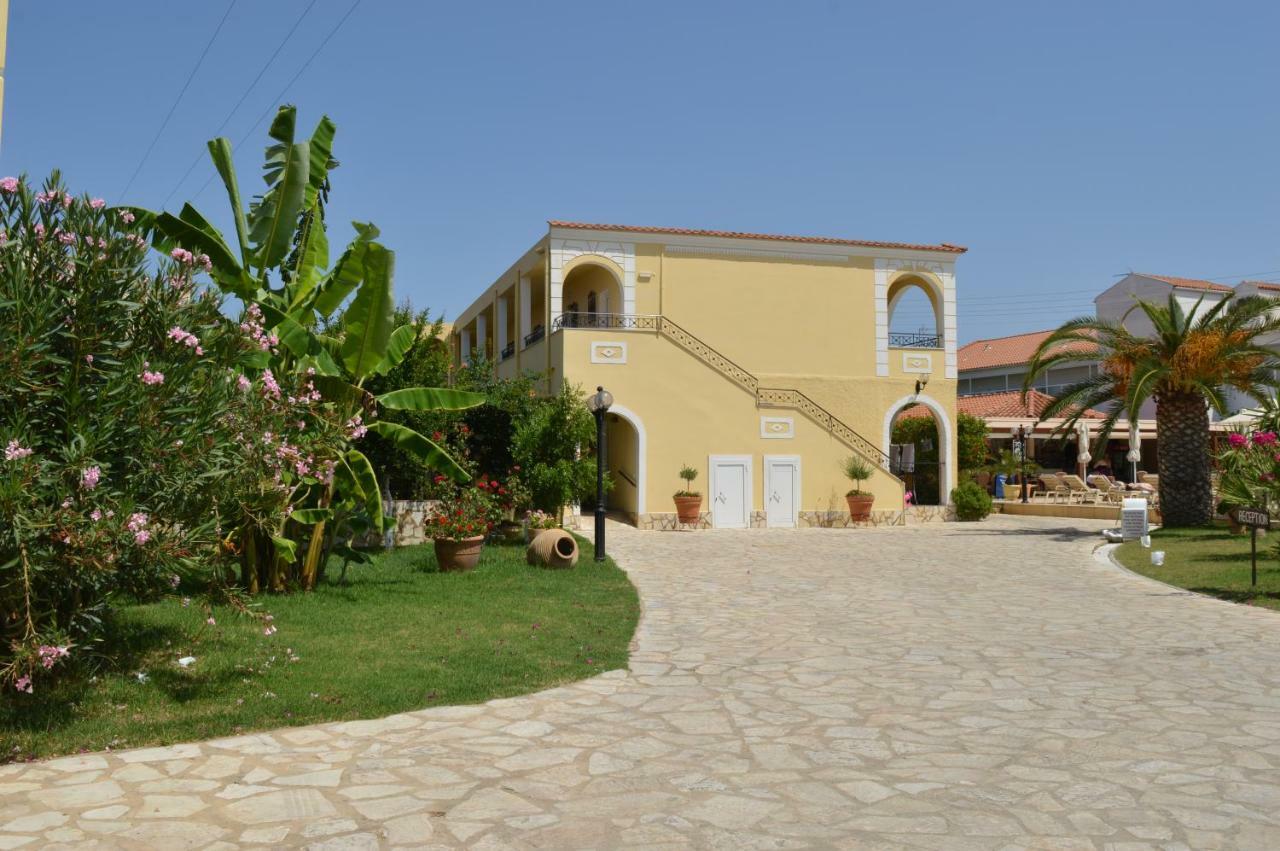 Konstantina Apartments กาวอส ภายนอก รูปภาพ